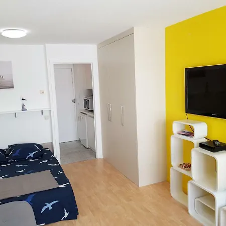 Sleep In - Studio Vue Latérale Sur Mer Apartamento